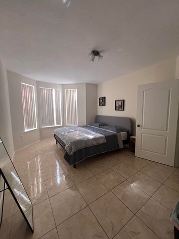 607 Belmont Place, Boynton Beach, FL 33436