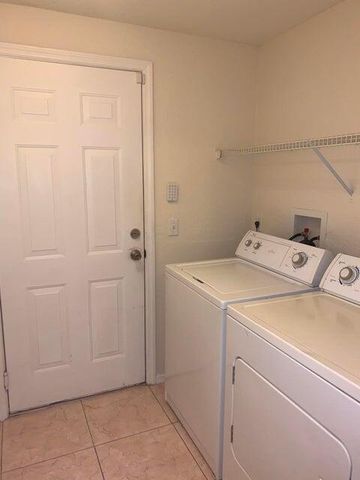 607 Belmont Place, Boynton Beach, FL 33436