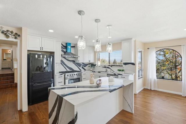 130 Georges Drive, Hollister, CA 95023