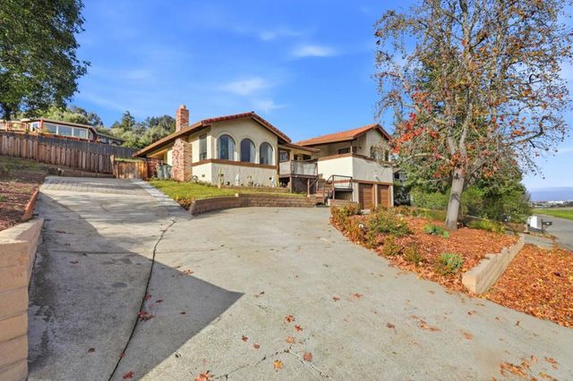 130 Georges Drive, Hollister, CA 95023