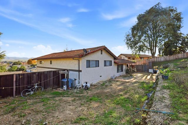 130 Georges Drive, Hollister, CA 95023