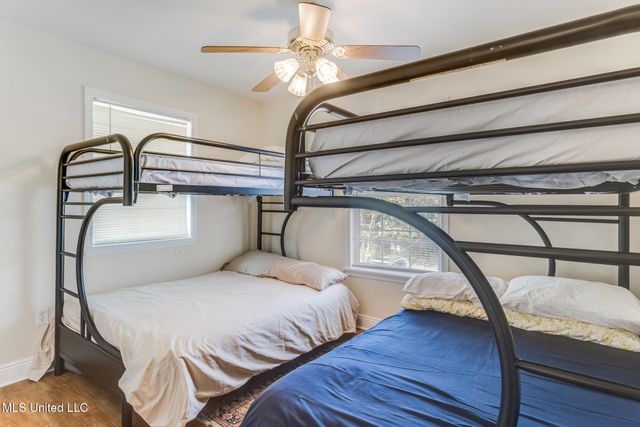 11156 E Bayou View Drive, Bay Saint Louis, MS 39520