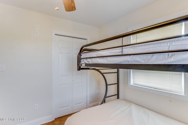 11156 E Bayou View Drive, Bay Saint Louis, MS 39520