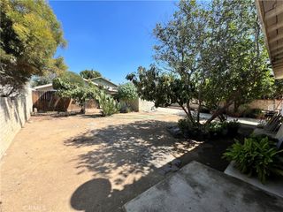 1037 Kewen, San Fernando, CA 91340