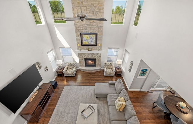 4211 Chinaberry Lane, Naperville, IL 60564