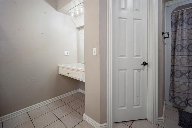 24286 E COUNTY ROAD 1580 Road, Elmore City, OK 73433