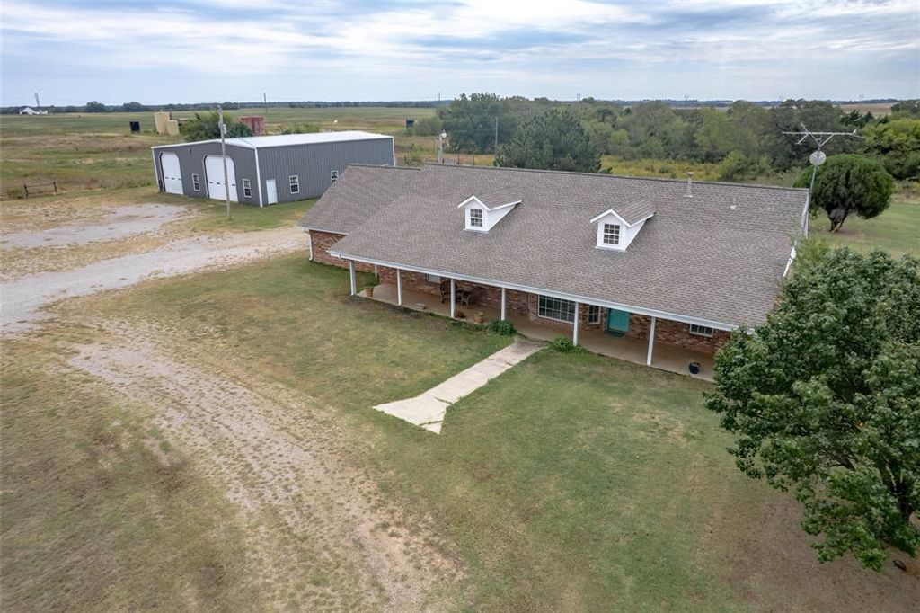 24286 E COUNTY ROAD 1580 Road, Elmore City, OK 73433