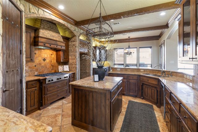 12040 Erin Lane, Fort Worth, TX 76179