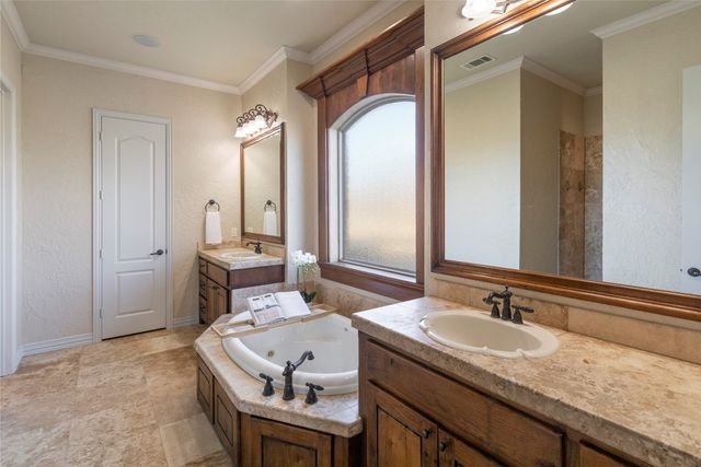 12040 Erin Lane, Fort Worth, TX 76179