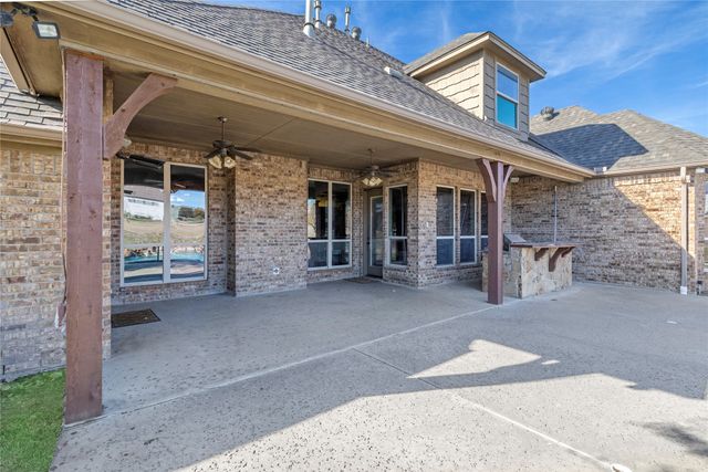 12040 Erin Lane, Fort Worth, TX 76179