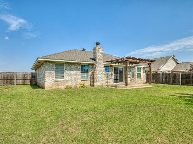 700 NE 19th Terrace, Moore, OK 73160