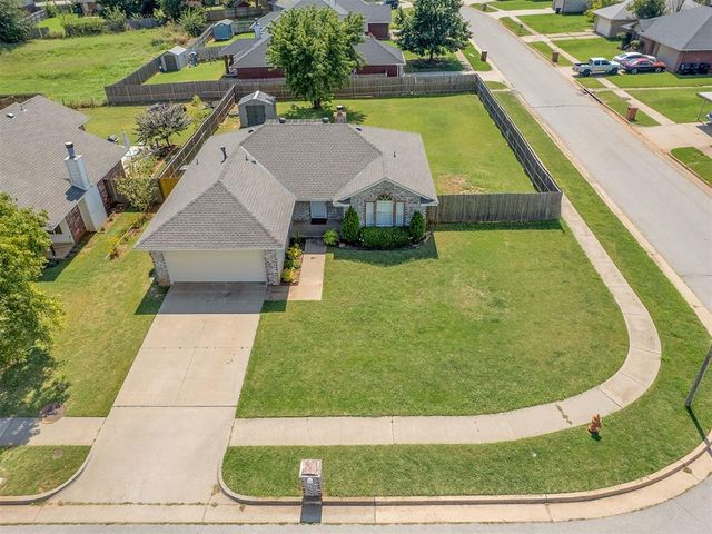 700 NE 19th Terrace, Moore, OK 73160