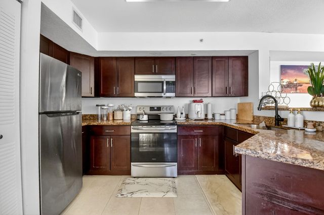 4151 San Marino Boulevard 101, West Palm Beach, FL 33409