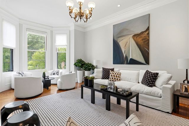 321 Beacon Street, Boston, MA 02116
