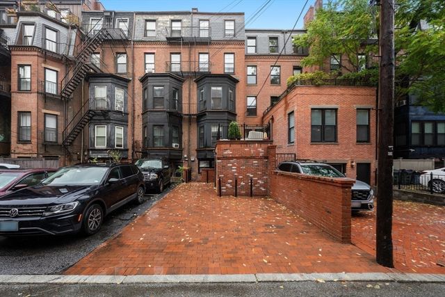 321 Beacon Street, Boston, MA 02116