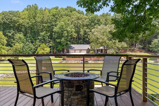 488 Lake Hills Drive, Trenton, GA 30752