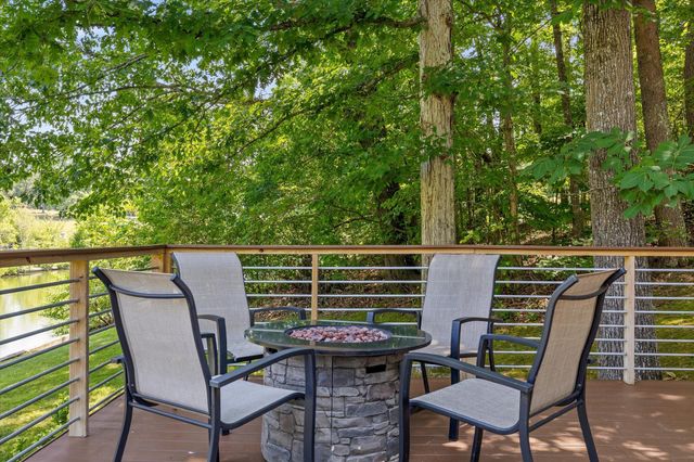 488 Lake Hills Drive, Trenton, GA 30752