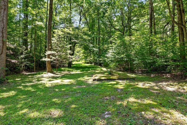 488 Lake Hills Drive, Trenton, GA 30752