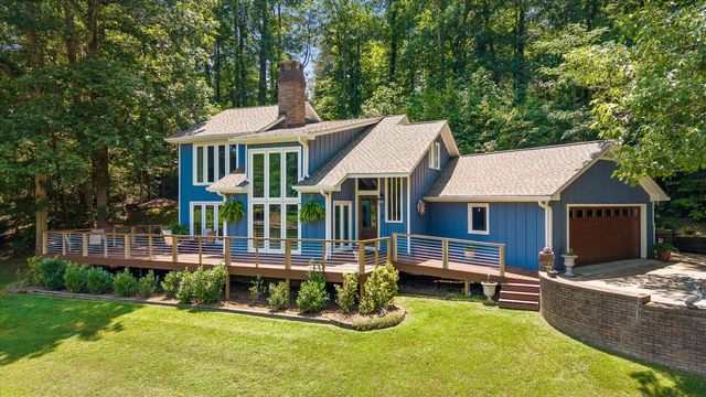 488 Lake Hills Drive, Trenton, GA 30752