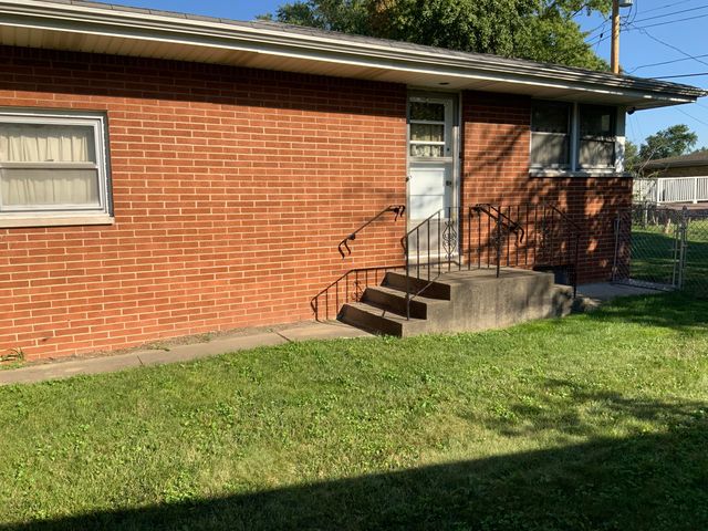 521 E 53rd Avenue, Merrillville, IN 46410