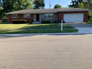 521 E 53rd Avenue, Merrillville, IN 46410