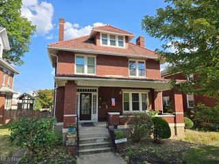 1718 Avery Street, Parkersburg, WV 26101