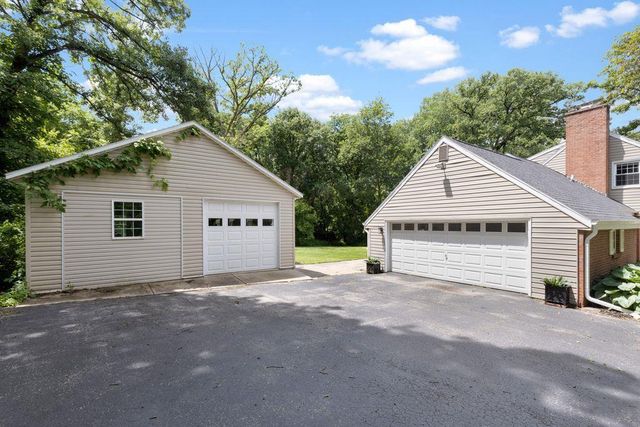 6858 E FOXHOLLOW Road, Clinton, WI 53525