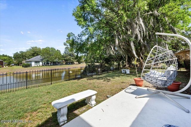 2303 RAVINES LAKE Road, Middleburg, FL 32068