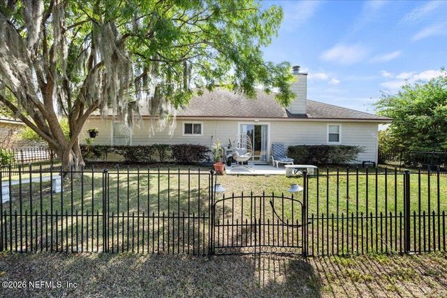 2303 RAVINES LAKE Road, Middleburg, FL 32068