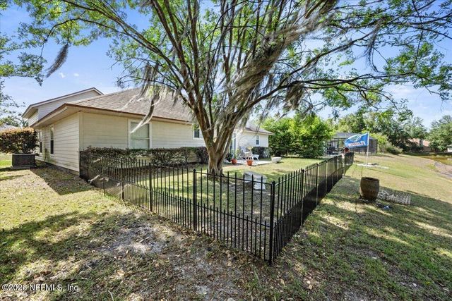 2303 RAVINES LAKE Road, Middleburg, FL 32068
