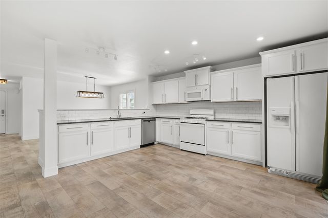 8270 W Sturtevant Avenue, Richland, MI 49083