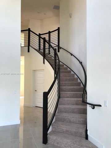 16045 NW 87th Ct, Miami Lakes, FL 33018