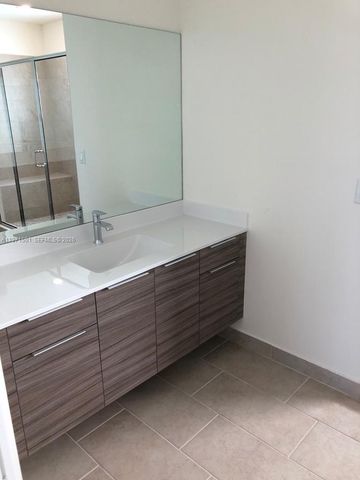 16045 NW 87th Ct, Miami Lakes, FL 33018