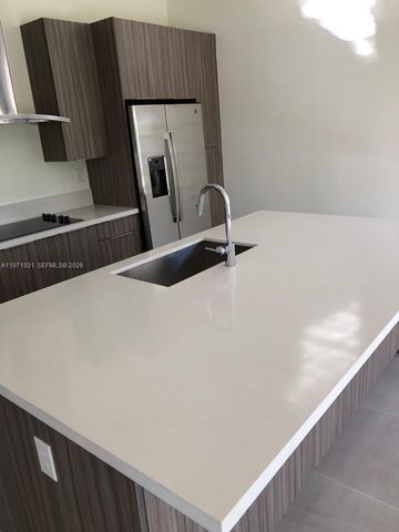 16045 NW 87th Ct, Miami Lakes, FL 33018