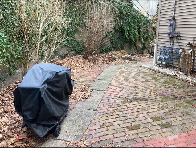 2 Spring St A, Gloucester, MA 01930