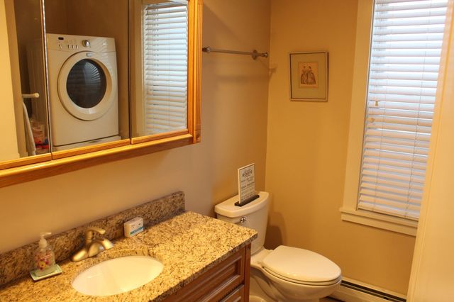 2 Spring St A, Gloucester, MA 01930