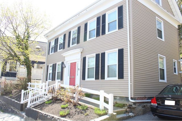 2 Spring St A, Gloucester, MA 01930