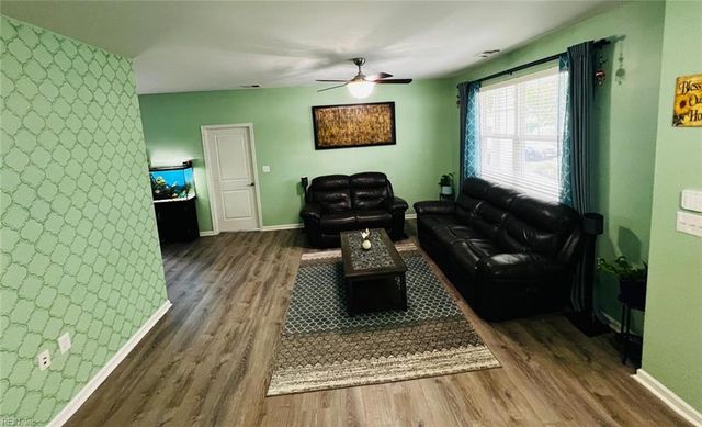 4237 Turnworth ARCH, Virginia Beach, VA 23456