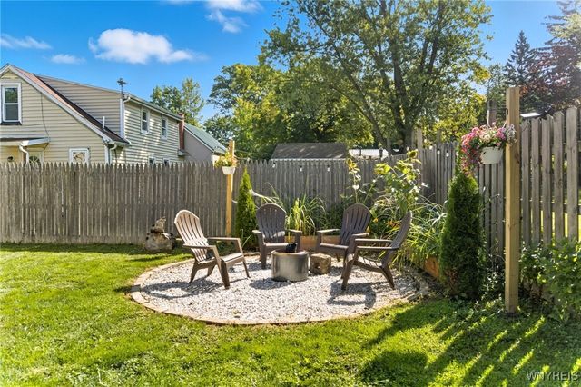 255 Kennedy Avenue, Evans, NY 14006