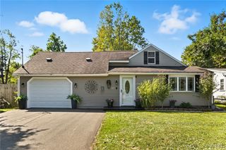 255 Kennedy Avenue, Evans, NY 14006