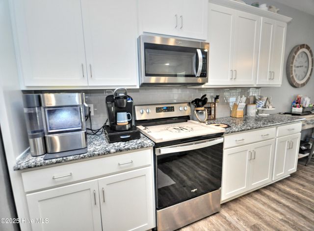 442 Sea Captain Lane SW, Supply, NC 28462