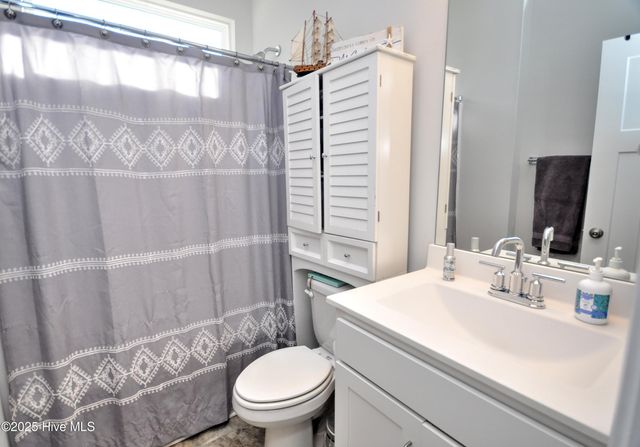 442 Sea Captain Lane SW, Supply, NC 28462