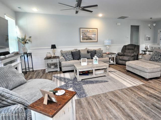 442 Sea Captain Lane SW, Supply, NC 28462