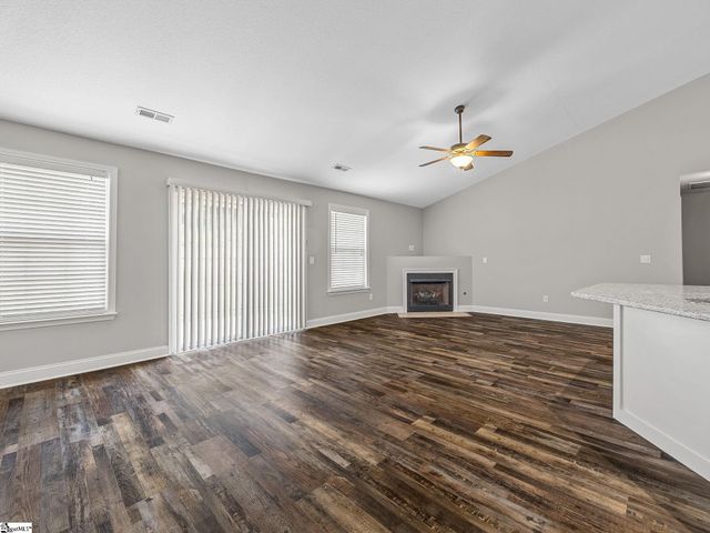 319 Kelly Farm Road, Moore, SC 29369