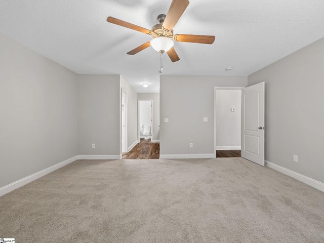 319 Kelly Farm Road, Moore, SC 29369