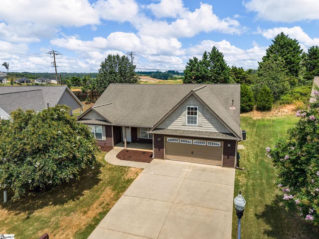 319 Kelly Farm Road, Moore, SC 29369