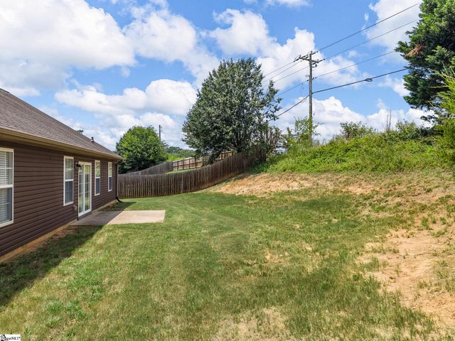 319 Kelly Farm Road, Moore, SC 29369