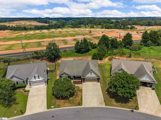 319 Kelly Farm Road, Moore, SC 29369