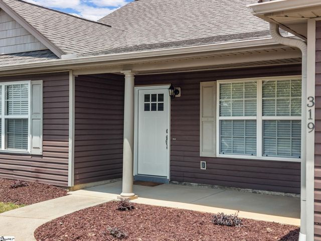 319 Kelly Farm Road, Moore, SC 29369