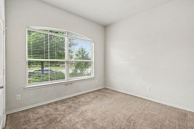 9040 Twin Mills Boulevard, Fort Worth, TX 76179